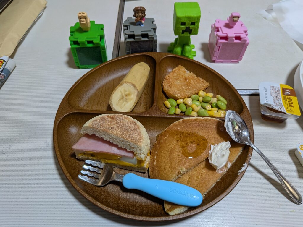 47日目 朝食:
・エッグマックマフィン
・ホットケーキ
・ハッシュポテト
・枝豆&コーン
・バナナ
・無糖カフェオレ